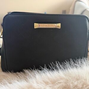 Steve Madden Elegant Black Crossbody Bag